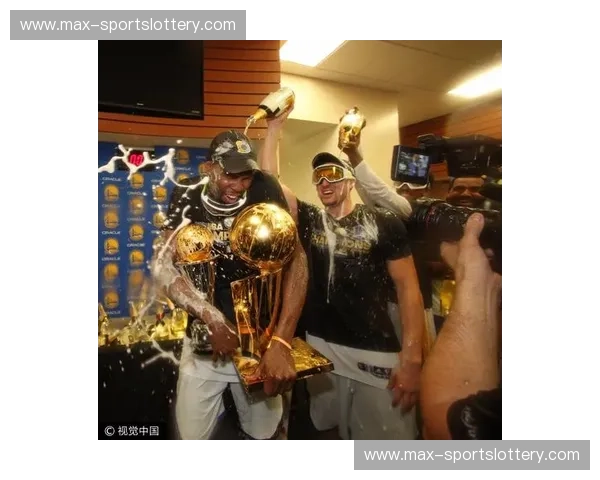 开云体育更衣室氛围:打造冠军背后的强大动力 开云体育更衣室氛围:打造冠军背后的强大动力